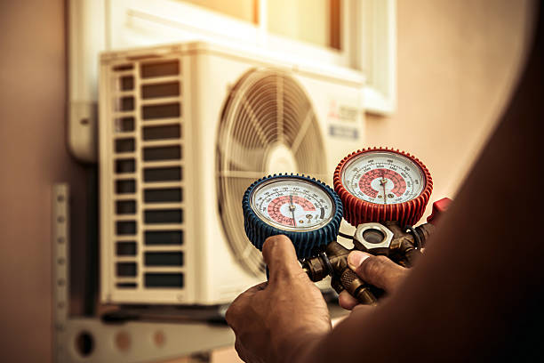 Professional Ac Installation technician working in Belmont, CA